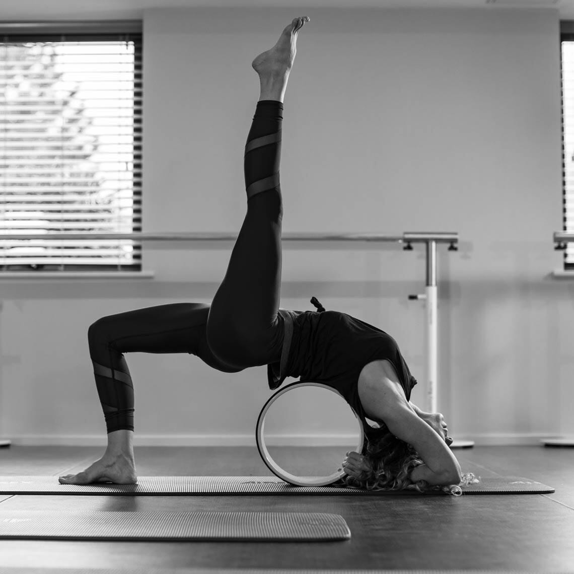 MSPORTS Yoga Wheel Premium – Vielseitiges Hilfsmittel Für Zuhause & Studio – Mintgrün, Rutschfest, 33x13 Cm